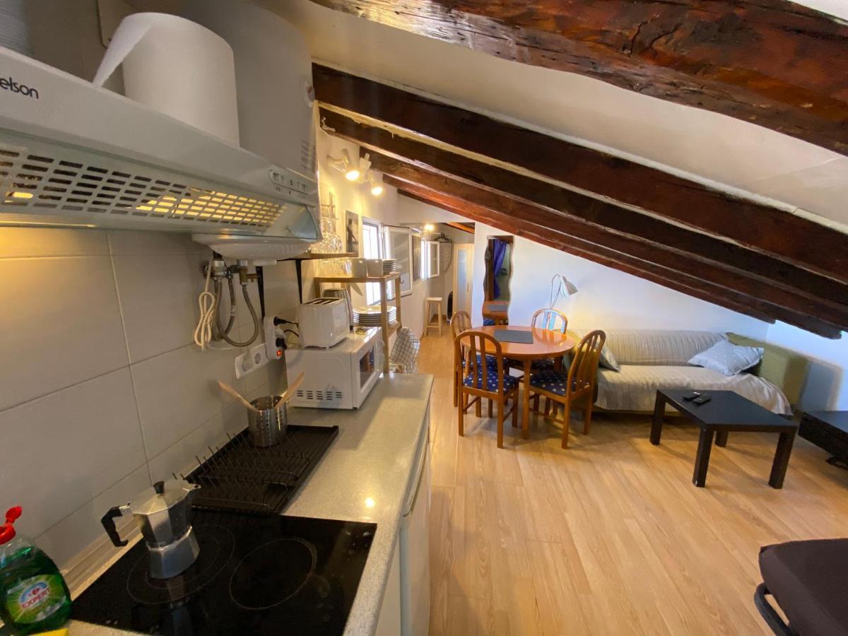 Calle Embajadores - Apart 4 Pax Pza Cascorro Madrid Exterior photo
